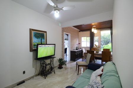 Casa de condomínio à venda com 300m², 3 quartos e sem vagaSala