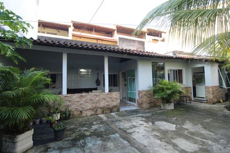 Casa de condomínio à venda com 300m², 3 quartos e sem vagaCasa Principal
