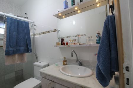 Casa de condomínio à venda com 300m², 3 quartos e sem vagaBanheiro