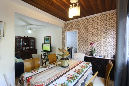 Sala de casa de condomínio à venda com 3 quartos, 300m² em Taquara, Rio de Janeiro