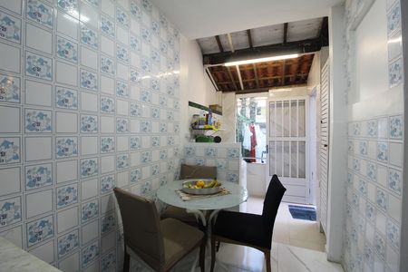 Casa de condomínio à venda com 300m², 3 quartos e sem vagaCozinha