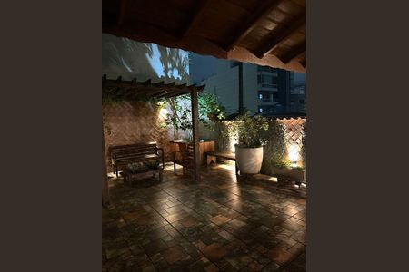 Casa à venda com 300m², 3 quartos e sem vaga