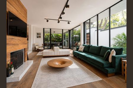 Casa à venda com 5 quartos, 500m² em Vila Alexandria, São Paulo