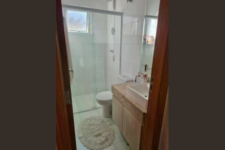 Casa à venda com 120m², 2 quartos e 1 vaga