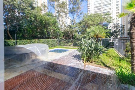 Apartamento à venda com 350m², 4 quartos e 5 vagas Apartamento à venda com 350m², 4 quartos e 5 vagasPiscina