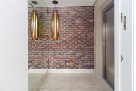 Apartamento à venda com 350m², 4 quartos e 5 vagas Apartamento à venda com 350m², 4 quartos e 5 vagasHall Social