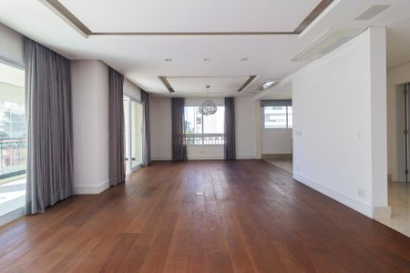 Apartamento à venda com 350m², 4 quartos e 5 vagas Apartamento à venda com 350m², 4 quartos e 5 vagasSala