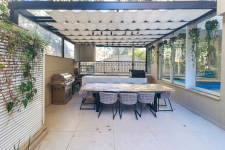 Apartamento à venda com 350m², 4 quartos e 5 vagas Apartamento à venda com 350m², 4 quartos e 5 vagasChurrasqueira