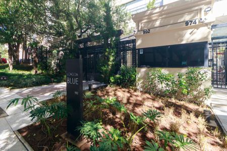 Apartamento à venda com 350m², 4 quartos e 5 vagas Apartamento à venda com 350m², 4 quartos e 5 vagasFachada