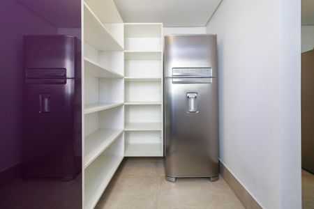 Apartamento à venda com 350m², 4 quartos e 5 vagas Apartamento à venda com 350m², 4 quartos e 5 vagasCozinha