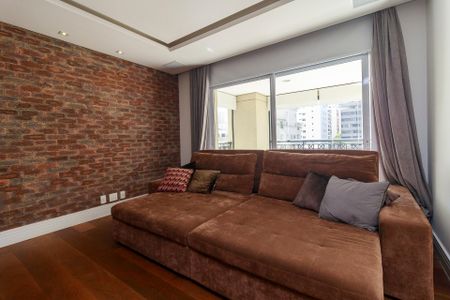 Apartamento à venda com 350m², 4 quartos e 5 vagas Apartamento à venda com 350m², 4 quartos e 5 vagasSala de TV