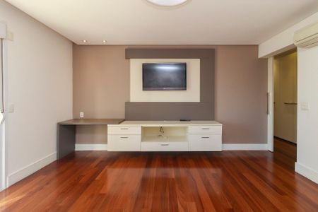 Apartamento à venda com 350m², 4 quartos e 5 vagas Apartamento à venda com 350m², 4 quartos e 5 vagasSuíte Principal