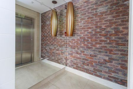 Apartamento à venda com 350m², 4 quartos e 5 vagas Apartamento à venda com 350m², 4 quartos e 5 vagasHall Social
