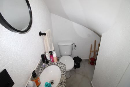 Casa à venda com 95m², 3 quartos e 2 vagasLavabo