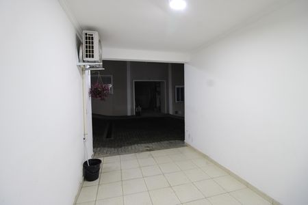 Casa à venda com 95m², 3 quartos e 2 vagasÁrea de Serviço