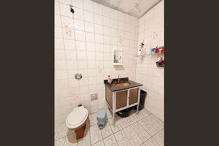 Casa à venda com 146m², 4 quartos e sem vagaBanheiro da Suíte
