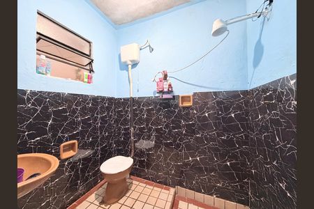 Casa à venda com 146m², 4 quartos e sem vagaBanheiro da Suíte