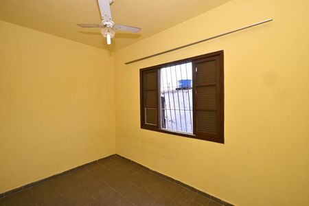 Casa para alugar com 150m², 3 quartos e 2 vagasQuarto