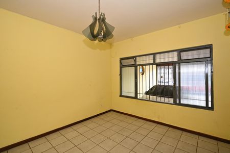 Sala de casa para alugar com 3 quartos, 150m² em Jardim Maria Duarte, São Paulo