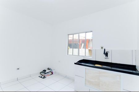 Cozinha de casa para alugar com 1 quarto, 50m² em Vila Carmela I, Guarulhos