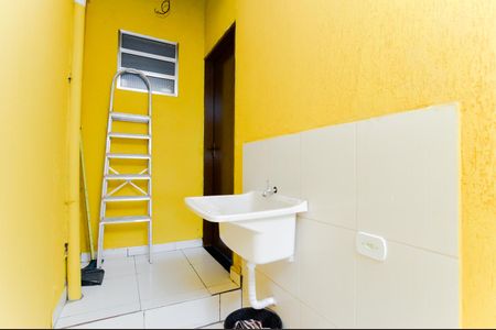 Área de Serviço de casa para alugar com 1 quarto, 50m² em Vila Carmela I, Guarulhos