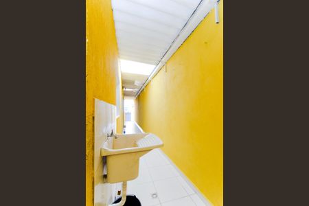 Área de Serviço de casa para alugar com 1 quarto, 50m² em Vila Carmela I, Guarulhos
