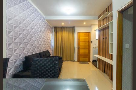 Sala/Cozinha  de casa de condomínio para alugar com 2 quartos, 90m² em Vila Granada, São Paulo