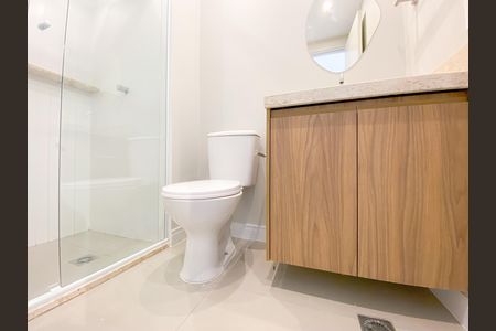 Banheiro de kitnet/studio para alugar com 1 quarto, 24m² em Vila Leopoldina, São Paulo
