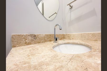 Banheiro de kitnet/studio para alugar com 1 quarto, 24m² em Vila Leopoldina, São Paulo