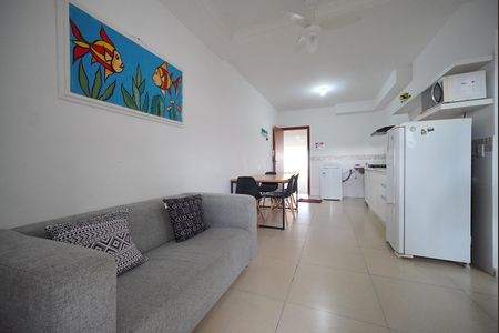 Sala/Cozinha de apartamento para alugar com 2 quartos, 65m² em Ingleses do Rio Vermelho, Florianópolis