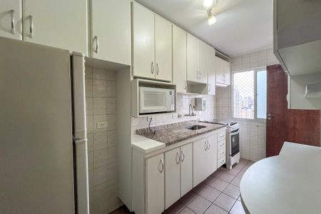 Cozinha de apartamento à venda com 3 quartos, 63m² em Vila Gumercindo, São Paulo