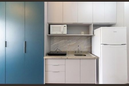 Cozinha de apartamento para alugar com 1 quarto, 30m² em Perdizes, São Paulo