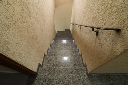 Escada de casa para alugar com 3 quartos, 180m² em Mandaqui, São Paulo