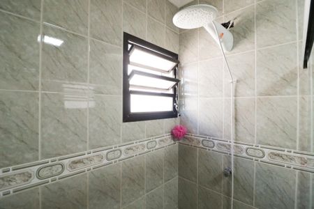 Casa para alugar com 180m², 3 quartos e 5 vagas Casa para alugar com 180m², 3 quartos e 5 vagasBanheiro da Suíte