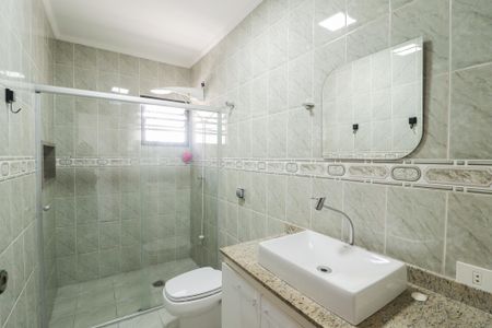 Casa para alugar com 180m², 3 quartos e 5 vagas Casa para alugar com 180m², 3 quartos e 5 vagasBanheiro da Suíte
