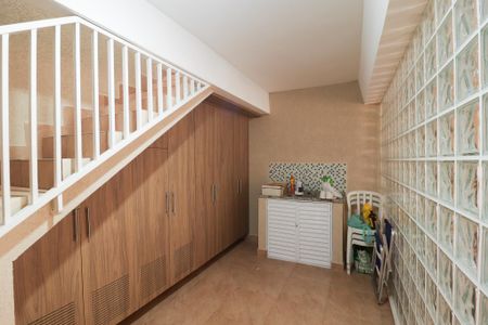 Casa para alugar com 180m², 3 quartos e 5 vagas Casa para alugar com 180m², 3 quartos e 5 vagasCozinha e Área de Serviço