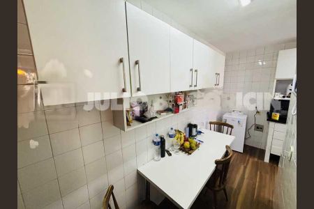 Apartamento à venda com 200m², 3 quartos e 3 vagas