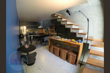 Casa à venda com 9 quartos, 322m² em Campo Belo, São Paulo