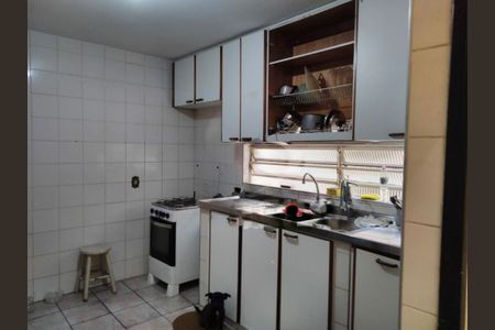 Casa à venda com 3 quartos, 125m² em Jardim Heliomar, São Paulo