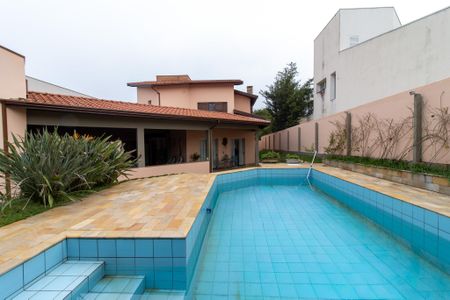 Casa de condomínio à venda com 351m², 3 quartos e 3 vagas Casa de condomínio à venda com 351m², 3 quartos e 3 vagasÁrea externa