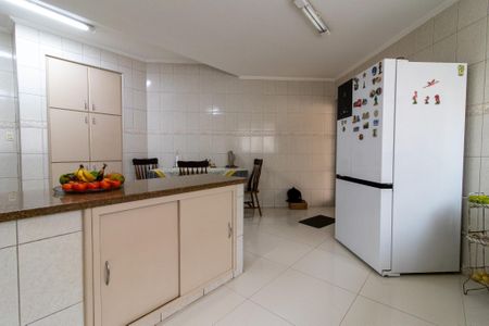 Casa de condomínio à venda com 351m², 3 quartos e 3 vagas Casa de condomínio à venda com 351m², 3 quartos e 3 vagasCozinha
