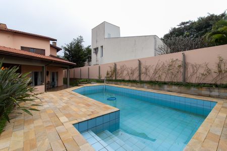 Casa de condomínio à venda com 351m², 3 quartos e 3 vagas Casa de condomínio à venda com 351m², 3 quartos e 3 vagasÁrea externa