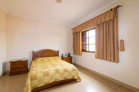 Casa de condomínio à venda com 351m², 3 quartos e 3 vagas Casa de condomínio à venda com 351m², 3 quartos e 3 vagasSuite
