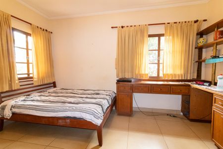 Casa de condomínio à venda com 351m², 3 quartos e 3 vagas Casa de condomínio à venda com 351m², 3 quartos e 3 vagasSuite 2