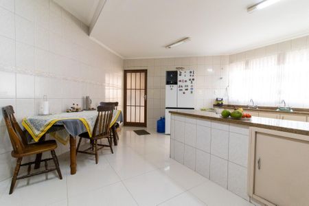 Casa de condomínio à venda com 351m², 3 quartos e 3 vagas Casa de condomínio à venda com 351m², 3 quartos e 3 vagasCozinha
