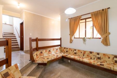 Casa de condomínio à venda com 351m², 3 quartos e 3 vagas Casa de condomínio à venda com 351m², 3 quartos e 3 vagasSala