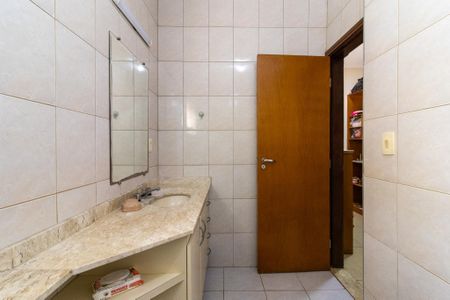 Casa de condomínio à venda com 351m², 3 quartos e 3 vagas Casa de condomínio à venda com 351m², 3 quartos e 3 vagasSuite 2