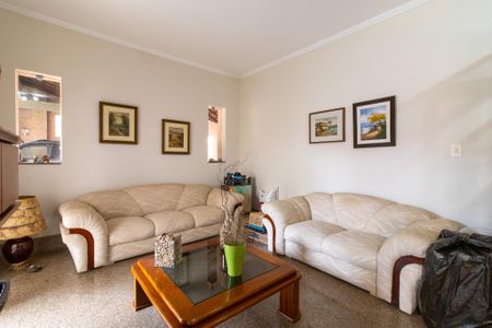Casa de condomínio à venda com 351m², 3 quartos e 3 vagas Casa de condomínio à venda com 351m², 3 quartos e 3 vagasSala