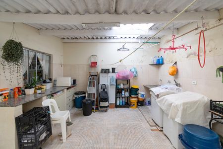 Casa à venda com 97m², 2 quartos e 1 vaga Casa à venda com 97m², 2 quartos e 1 vagaQuintal / Área de serviço