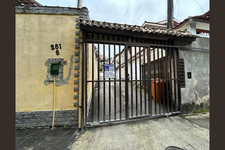 Casa para alugar com 121m², 3 quartos e 2 vagasFachada + placa